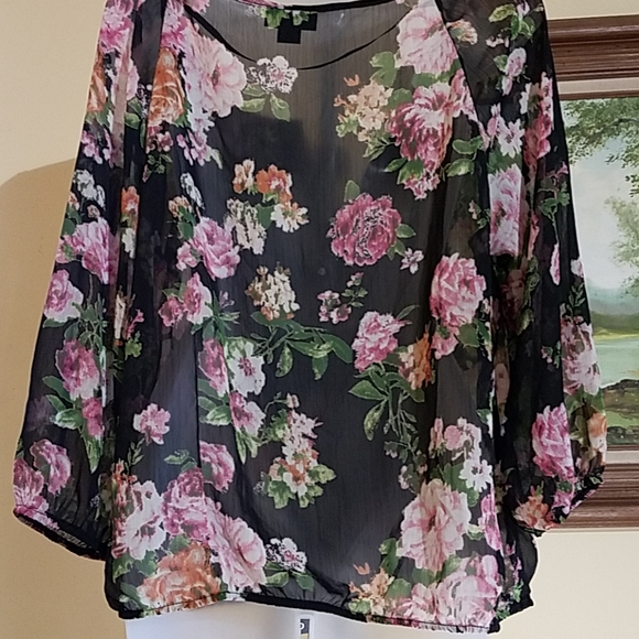 Metaphor floral sheer top e12 - Picture 3 of 6